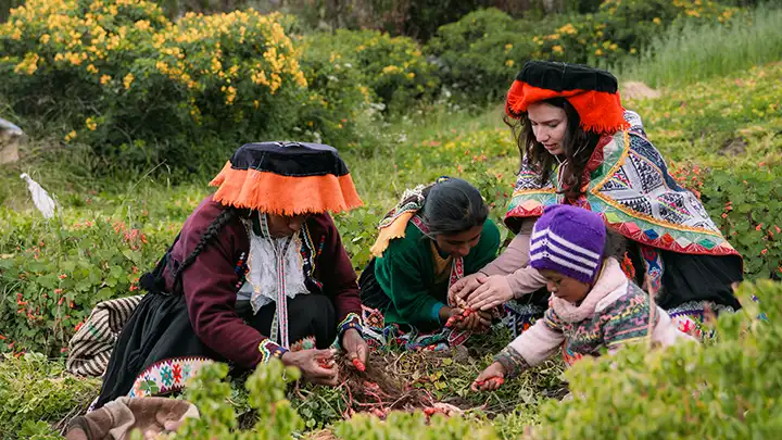Comprometidos con la responsabilidad social | Tours Camino Inca TreXperience Comprometidos con la responsabilidad social | Tours Camino Inca TreXperience