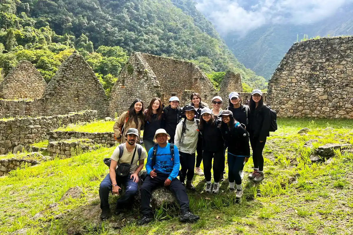Chachabamba + Short Inca Trail Chachabamba archeological site