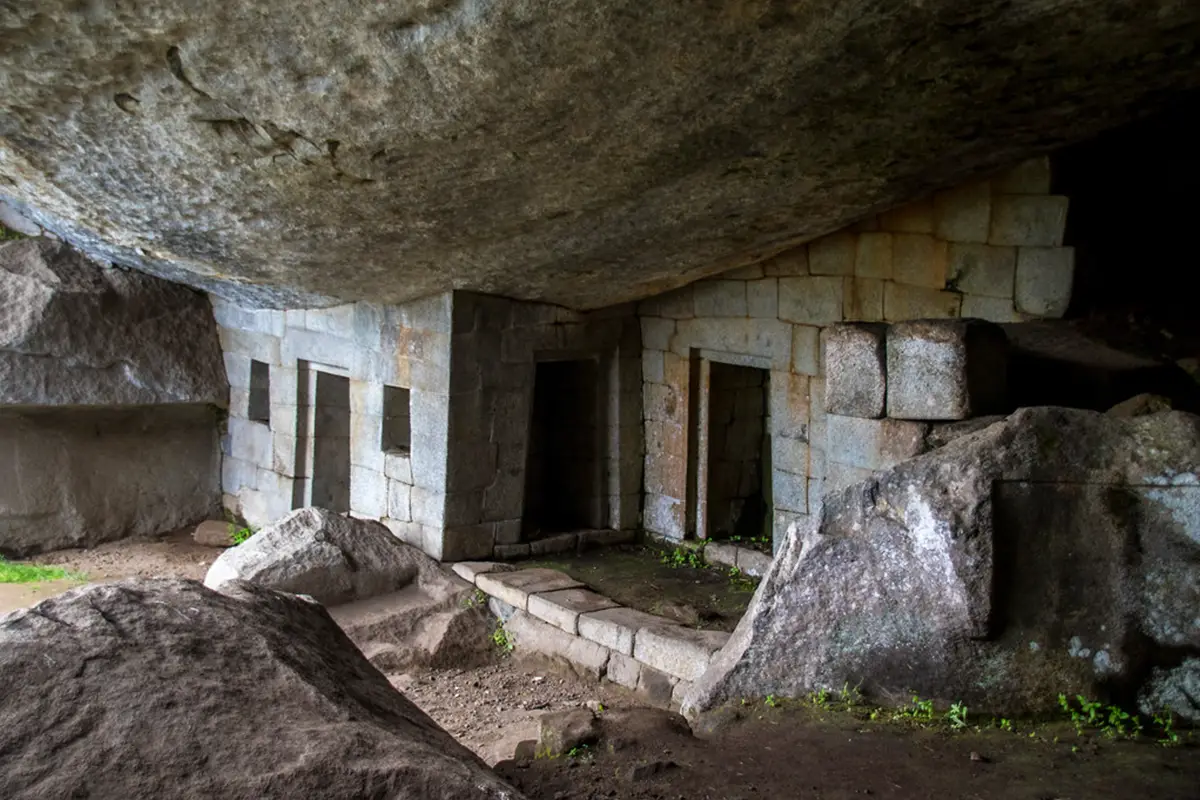 moon temple machu picchu | TreXperience moon temple machu picchu | TreXperience
