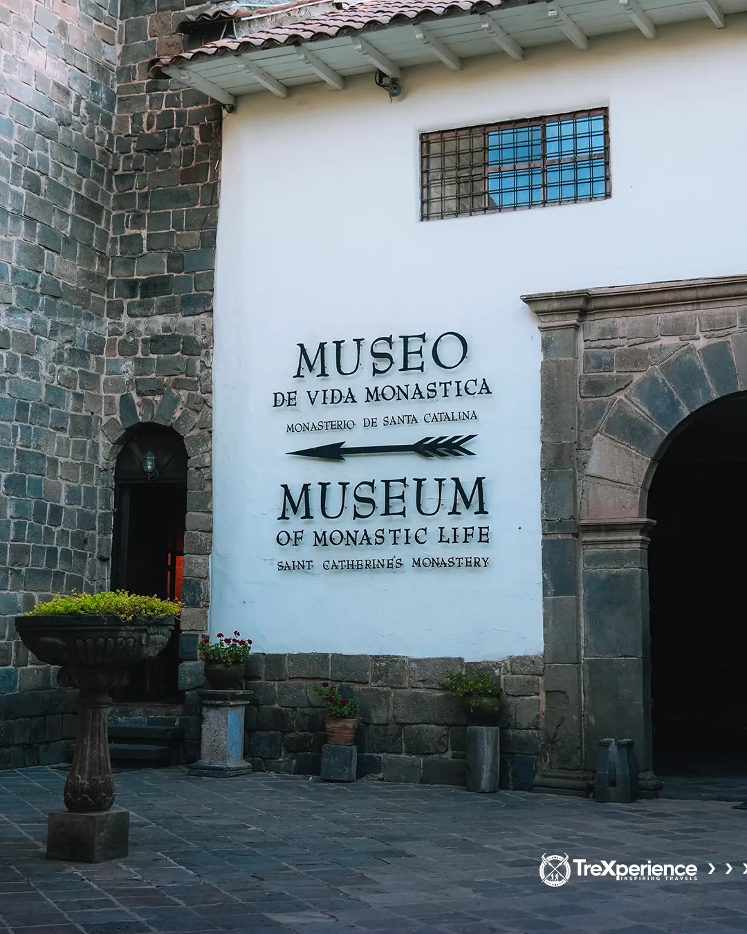 Facade of Santa Catalina Museum in Cusco Facade of Santa Catalina Museum in Cusco | TreXperience