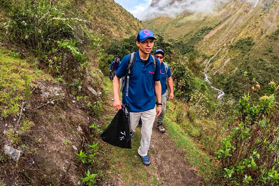 trexperience staff cleaning trexperience staff cleaning